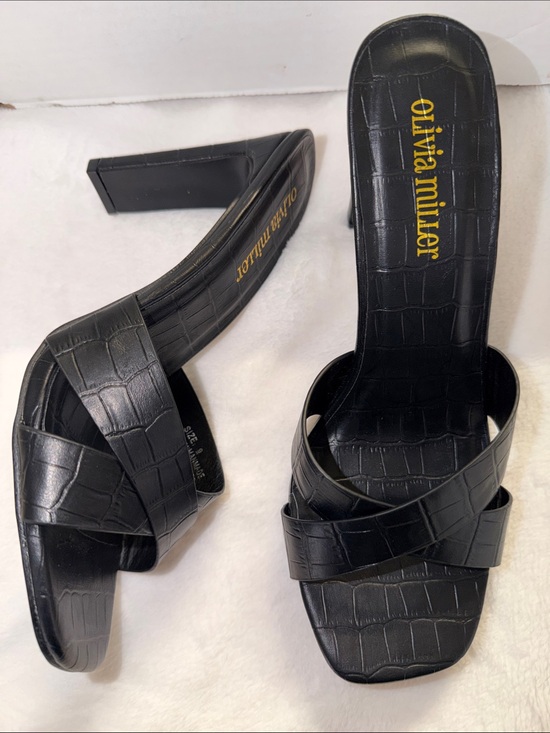 Olivia Miller Shoes - Olivia Miller Women’s Size 9 Black Croc Embossed Cross Strap Heeled Sandals